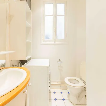 Charming - 15th Ard - Mobility Lease Apartman